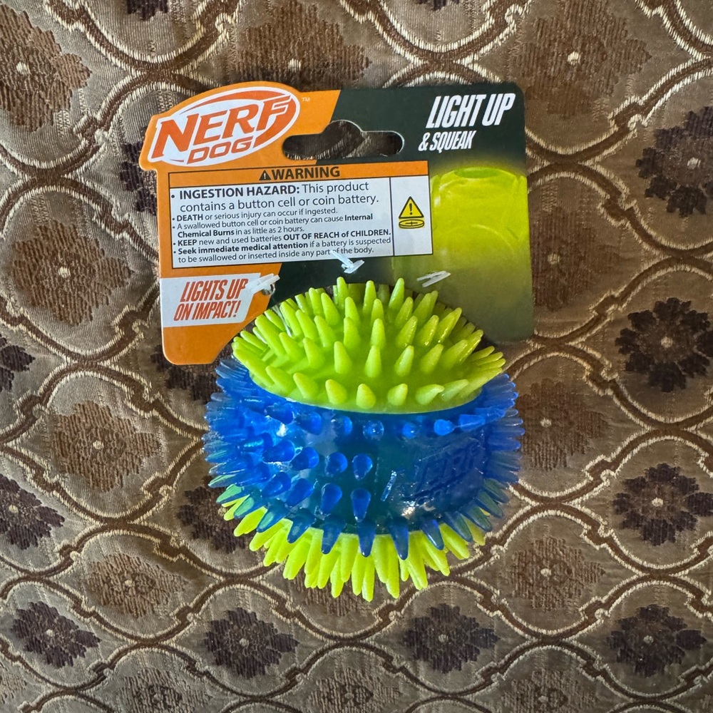 New dog Light Up And Squeak Toy